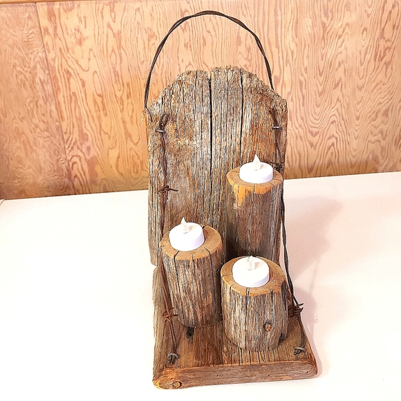 Authentic Albertan Barn Wood & Barbed Wire Candle Holder - Picture 4 of 8